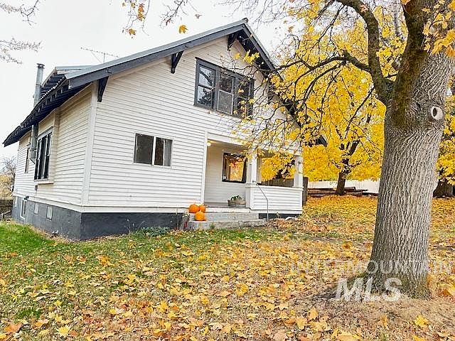 1st image of 306 W Hazel St