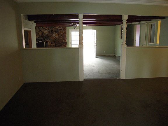 4th image of 14902 Dunton Dr