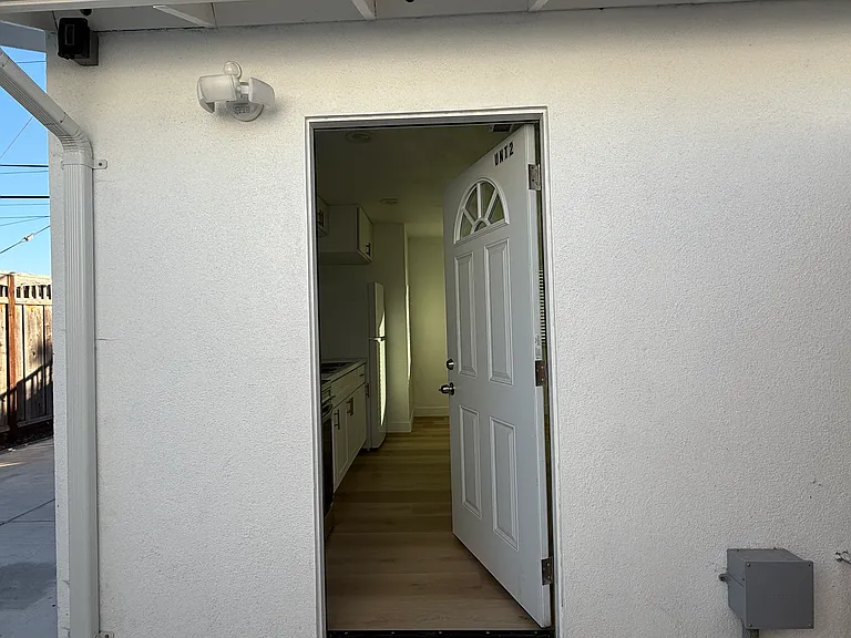 10221 Griffith St #2 — Photo 2