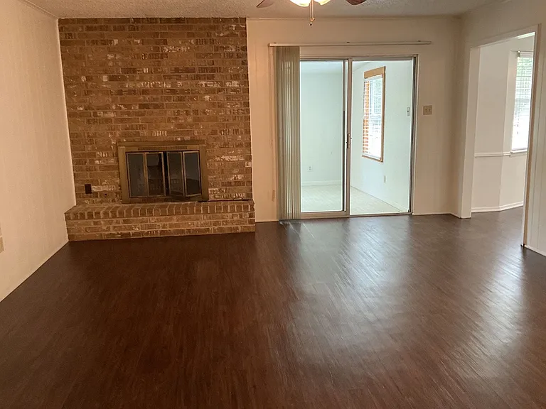 1314 Blueridge Pkwy — Photo 2