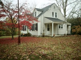 271 Main St, Deep River, CT 06417