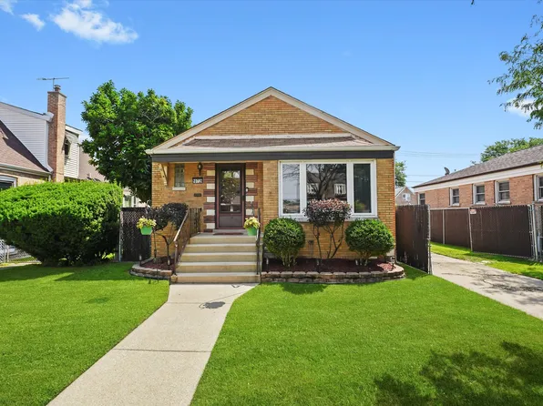 10729 S Central Park Ave, Chicago, IL 60655