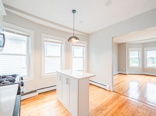 394 Centre St #3, Jamaica Plain, MA 02130