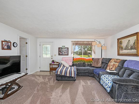 4th image of 2775 Crockery Shores Rd