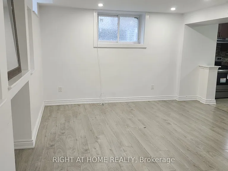 1 Via Avellino Rd #BASEMENT — Photo 10