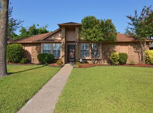 118 E Schreiber St, Garland, TX 75040
