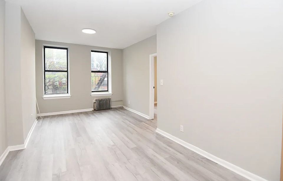 1st image of 364 W 116th St APT 3A