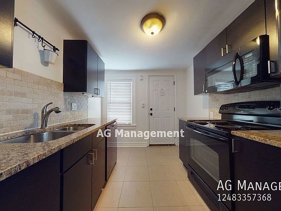 2nd image of 1606 Jewell St