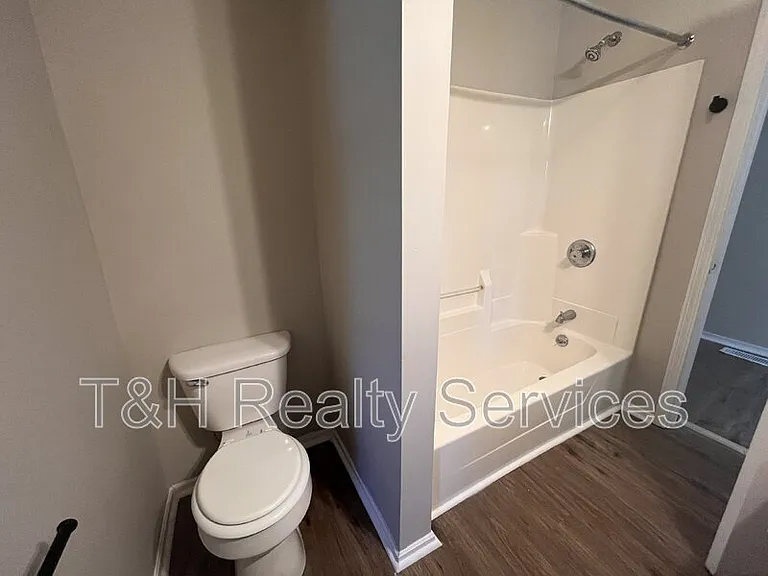 609 S Crystal St — Photo 17