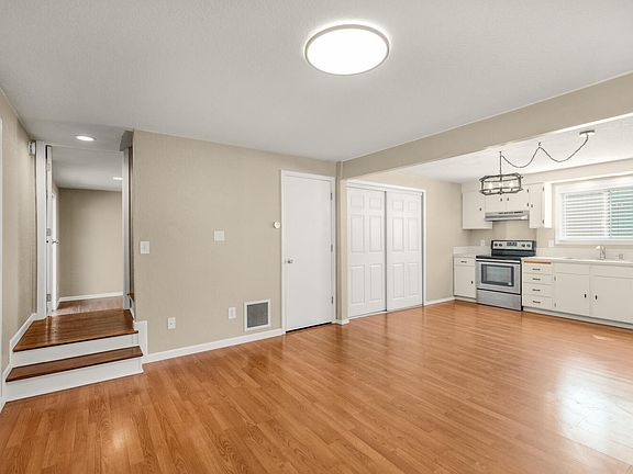 3rd image of 1245 SE Germond Ave