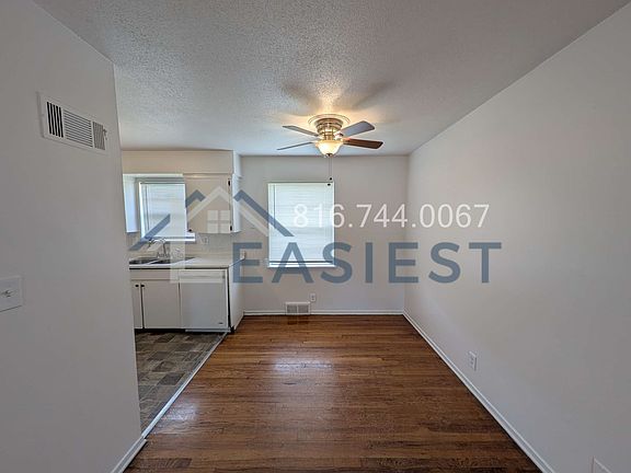5th image of 613 NE Columbus St APT A