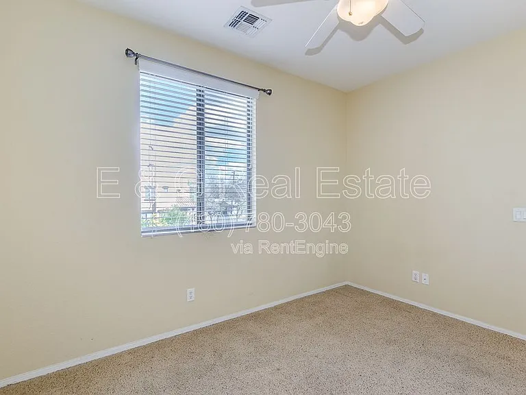 1886 E Don Carlos Ave #126 — Photo 14