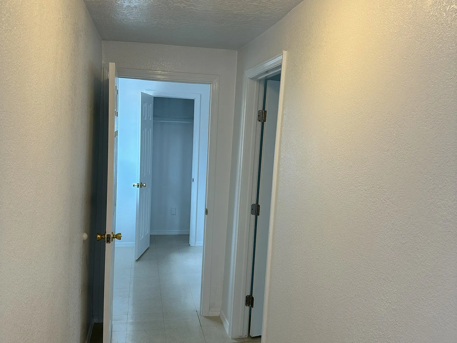 2 bed, $1,000 — Photo 3