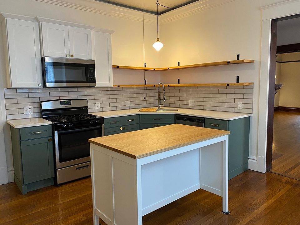 1st image of 3716 Wyandotte St #1