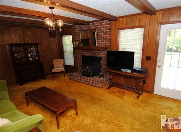 4th image of 365 Semmes Dr