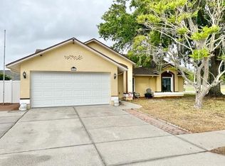8843 Volunteer Dr, New Port Richey, FL 34653