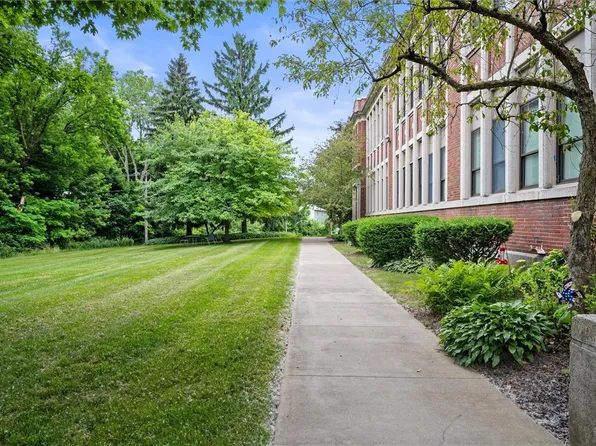 270 Latta Rd Unit 115, Rochester, NY 14612
