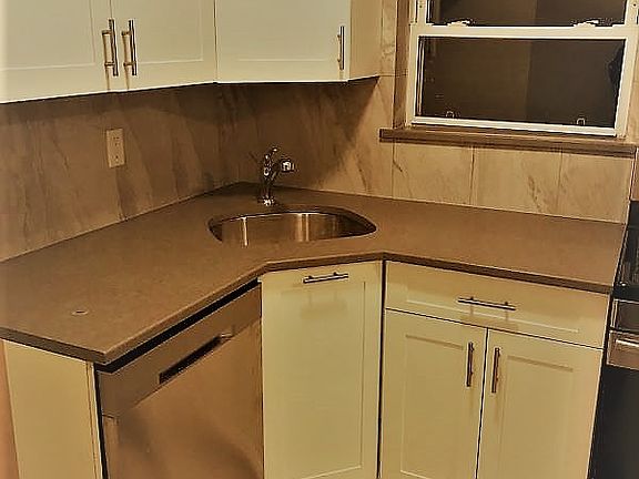 2nd image of 1123 Ovington Ave APT 3