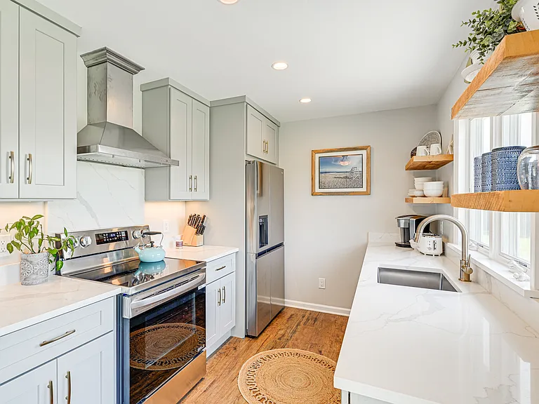 25 Seatuck Ln — Photo 10