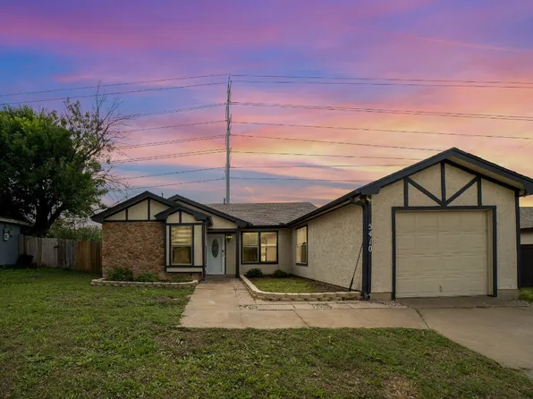 5410 Creek Valley Dr, Arlington, TX 76018