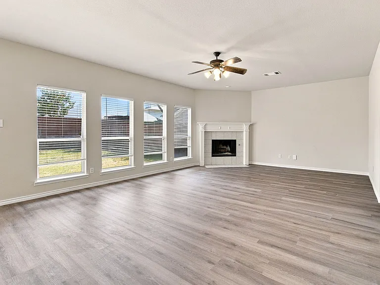 8009 Riverwalk Trl — Photo 12