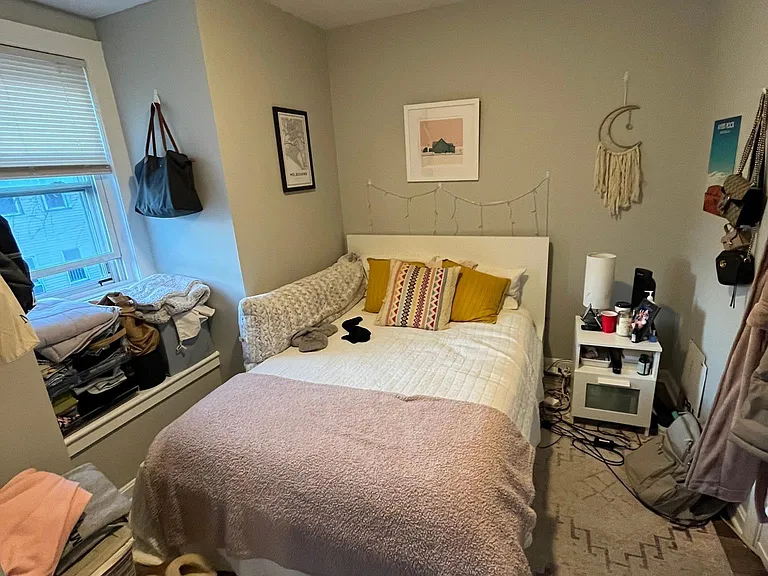 239 E St #2 — Photo 8
