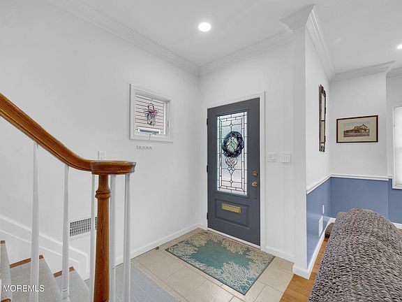 5th image of 223 1st Avenue