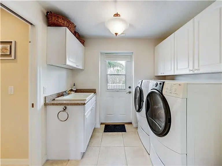 Laundry Room Cabinet