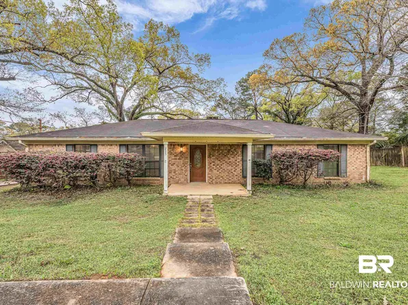 225 Denise Ln, Spanish Fort, AL 36527