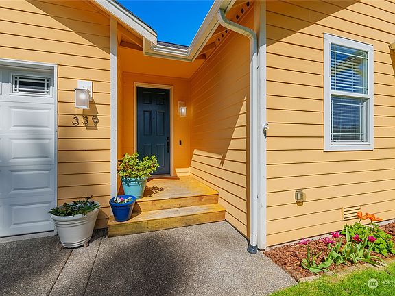 2nd image of 339 Goldenrod Street