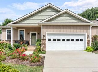 4 Nectar Way, Swannanoa, NC 28778