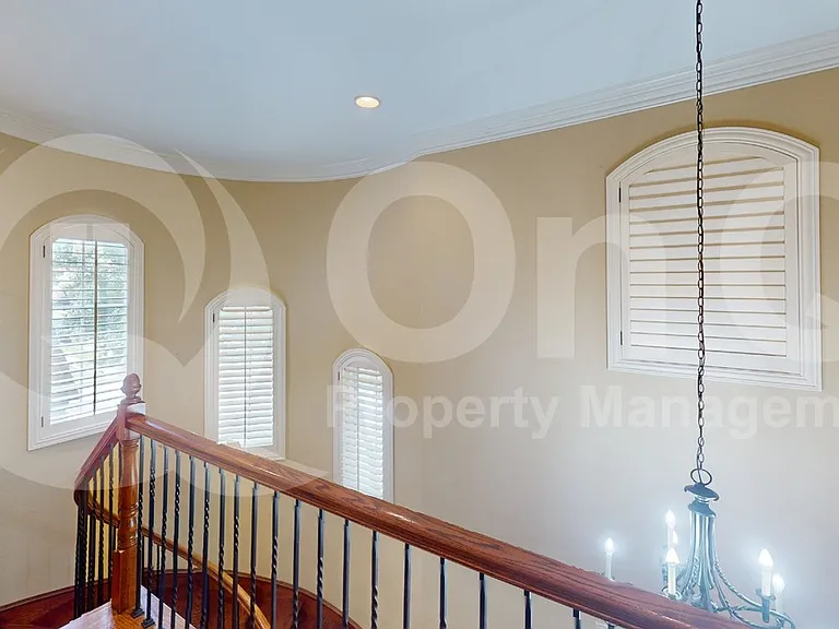 4516 Gilbert Ave — Photo 18
