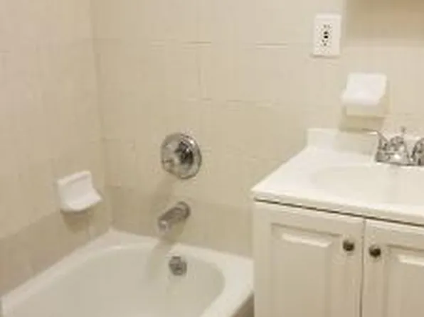 528 East 83rd Street image 16 of 17