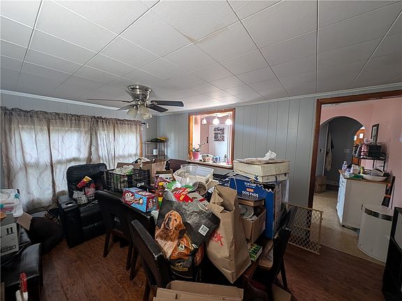 5th image of 105 Nancy St