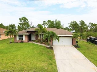 1527 Meadow Rd, Lehigh Acres, FL 33971