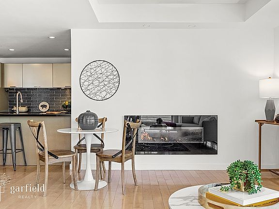5th image of 253 4th Ave Unit 10B