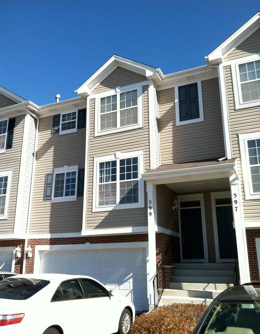 3 bed, 2.5 bath, 1546 sqft, $2,495 — Photo 1