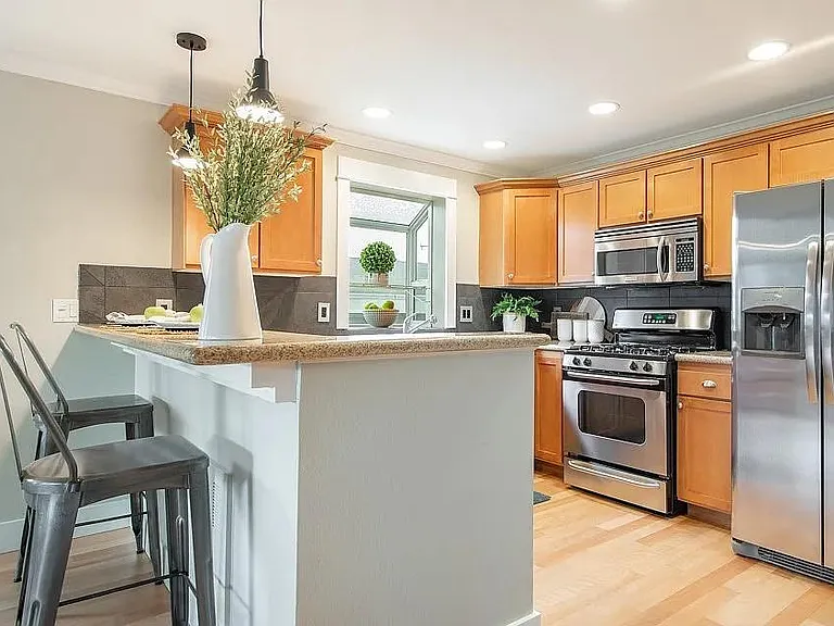 Second floor: kitchen