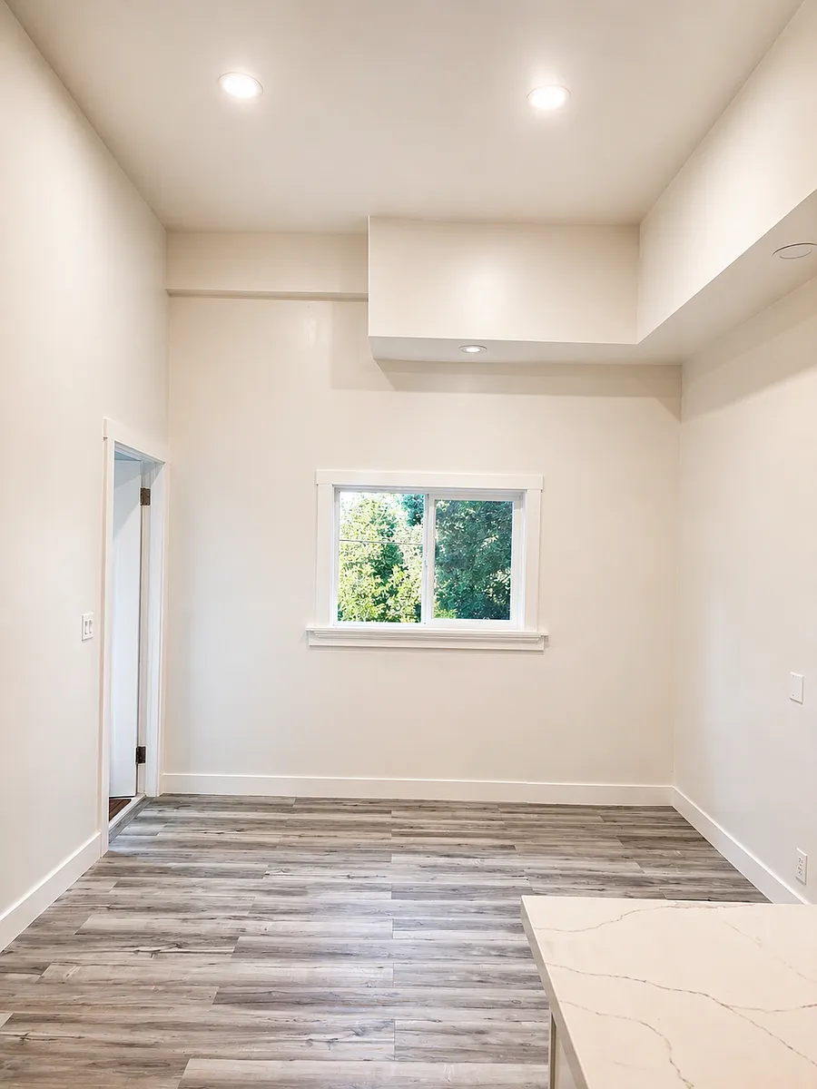 Building Photo - 5638 Circle Dr #2