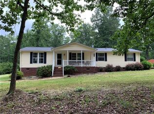2889 Heathwood Dr, Maiden, NC 28650