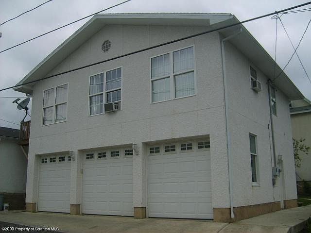 2nd image of Watson St