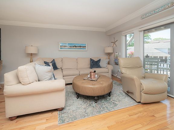 3rd image of 69 N Shore Dr N #31
