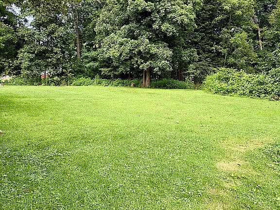 4th image of 1419 Henrietta Rd