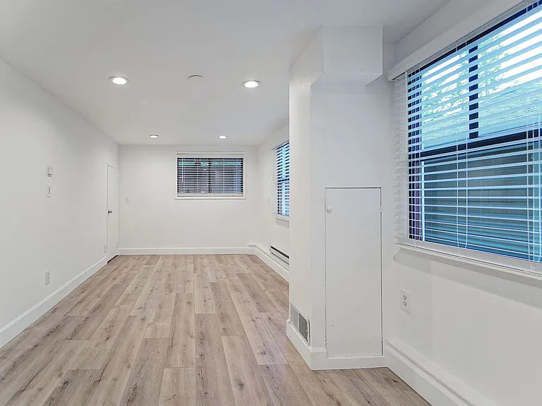 3801 SW Hamilton St — Photo 39
