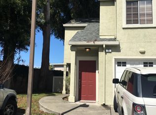 95 Crossing Ct, Hayward, CA 94544