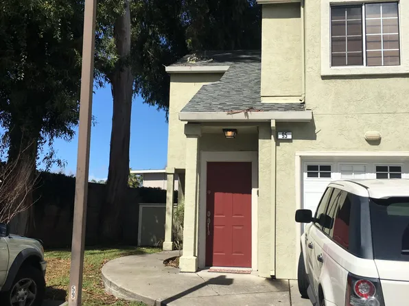 95 Crossing Ct, Hayward, CA 94544