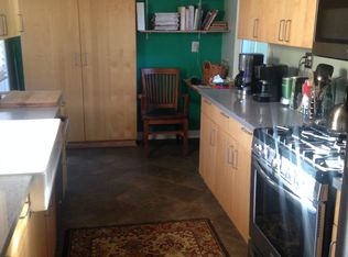 17508 Arminta St, Northridge, CA 91325
