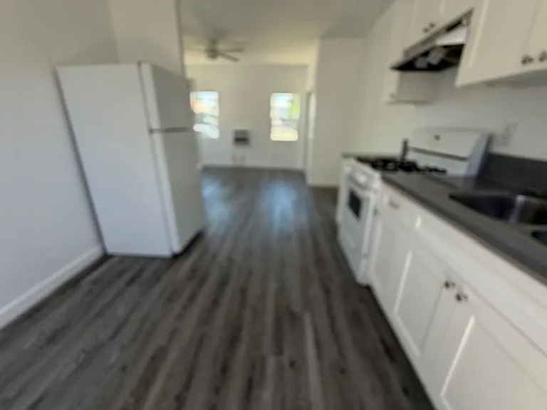 206 E Avenue 40 — Photo 7