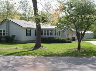 960 S McClelland Ave, White Cloud, MI 49349