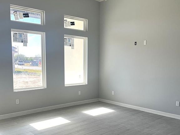3rd image of 1225 Bridle Way